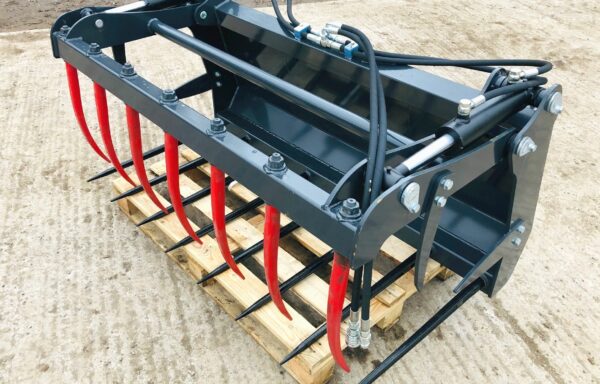 BOBCAT SKID STEER MUCK / SILAGE GRABS