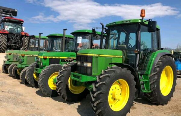 John Deere 1640