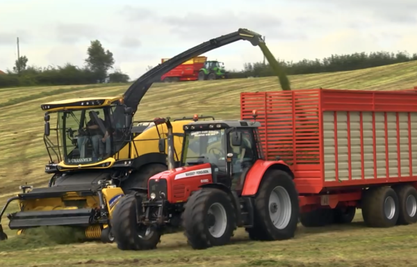 NEW JB ENGINEERING SILAGE TRAILERS