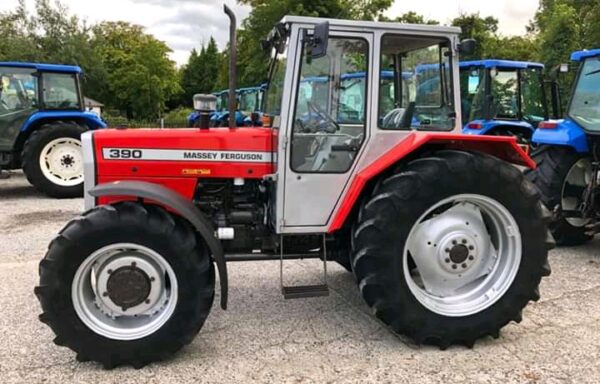 Massey Ferguson 390