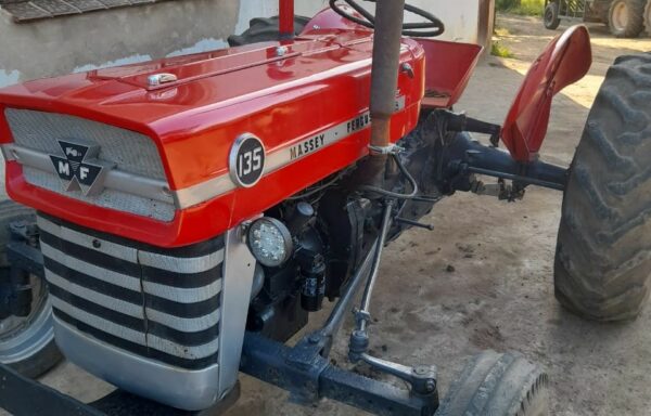 Massey Ferguson 135